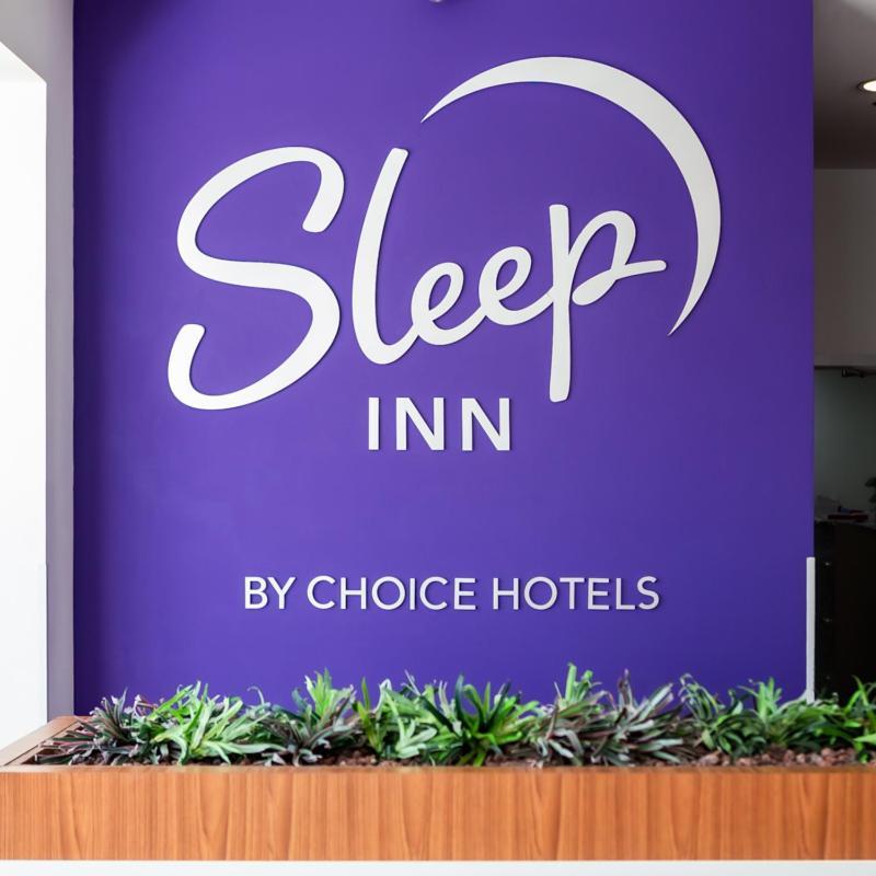 Sleep Inn Leon Antares Экстерьер фото