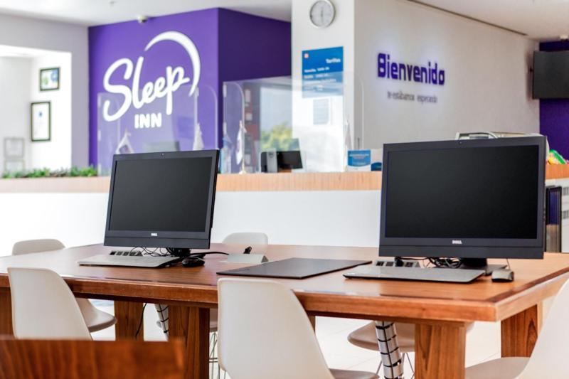 Sleep Inn Leon Antares Экстерьер фото
