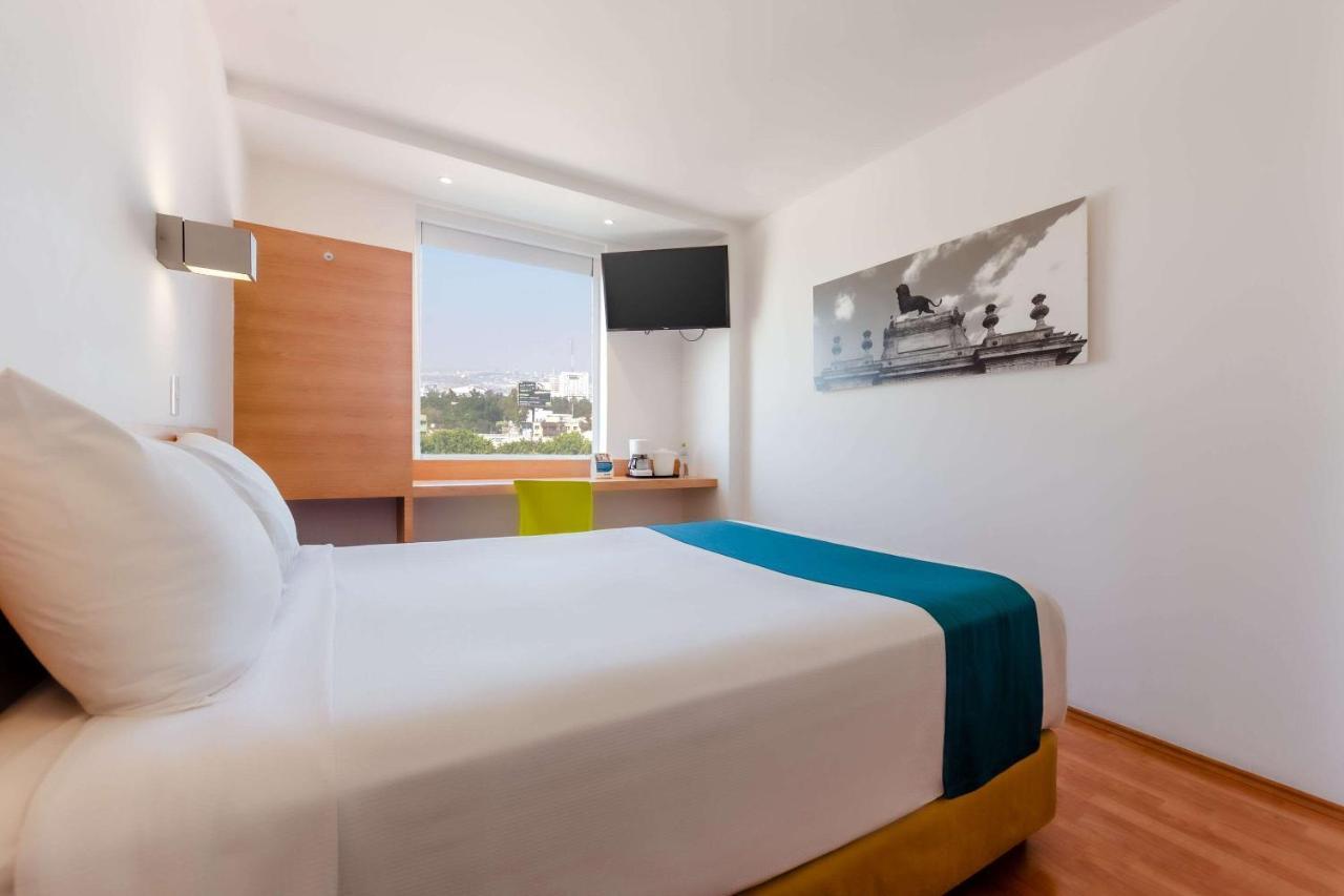 Sleep Inn Leon Antares Экстерьер фото