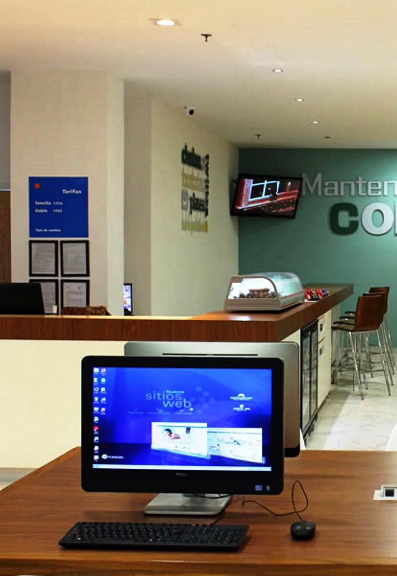 Sleep Inn Leon Antares Экстерьер фото