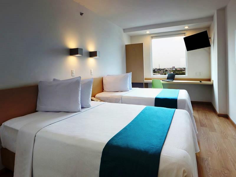 Sleep Inn Leon Antares Экстерьер фото